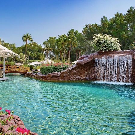 The Ritz-Carlton, Doha Hotel Kültér fotó The Falls at Encore