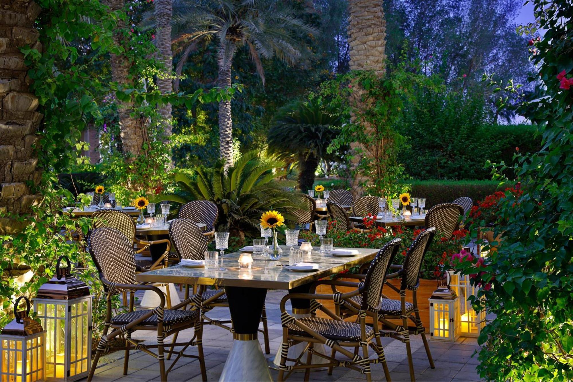 The Ritz-Carlton, Doha Hotel Kültér fotó The Westin Awanti