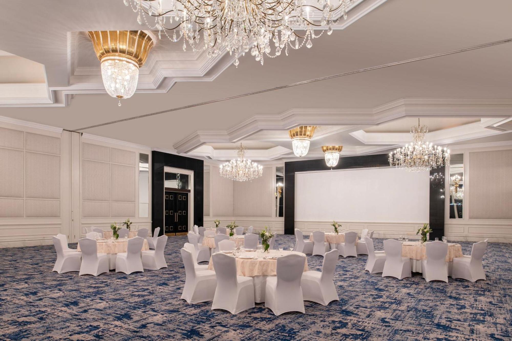The Ritz-Carlton, Doha Hotel Kültér fotó The ballroom