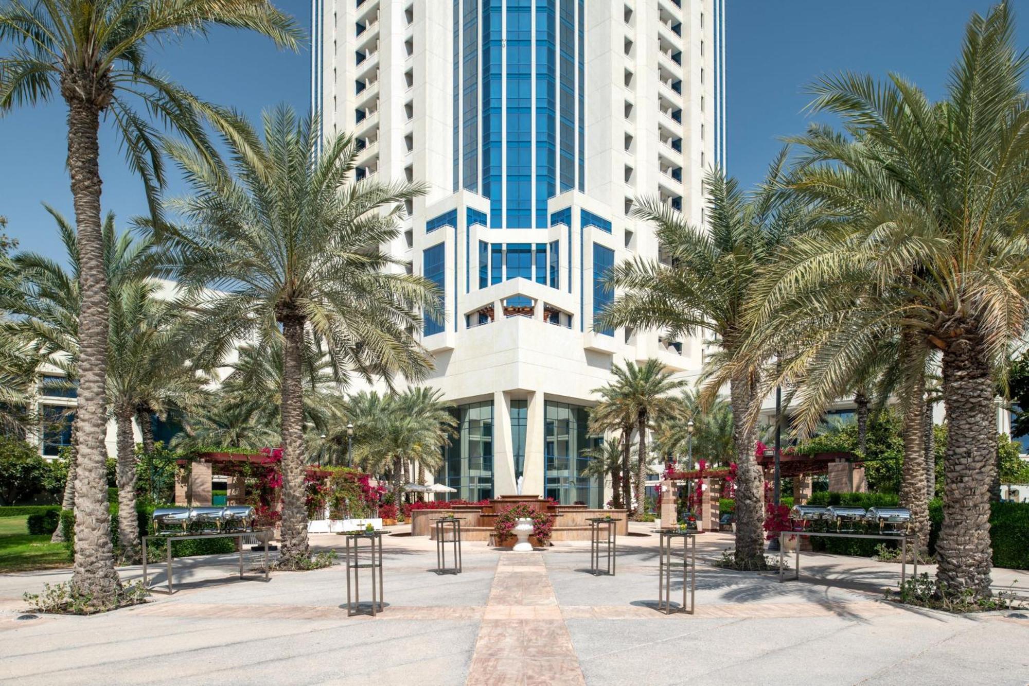 The Ritz-Carlton, Doha Hotel Kültér fotó The Palm Beach Marriott