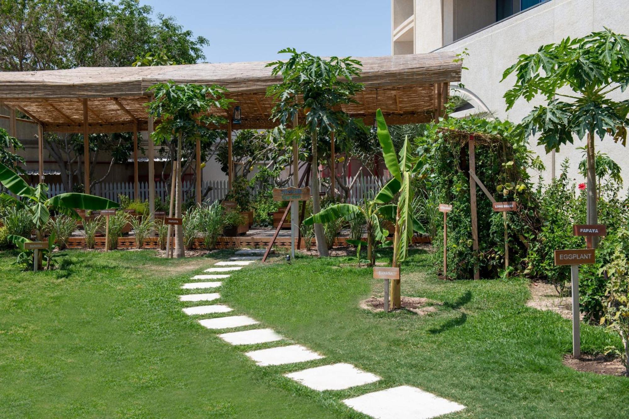 The Ritz-Carlton, Doha Hotel Kültér fotó The Pergoletta