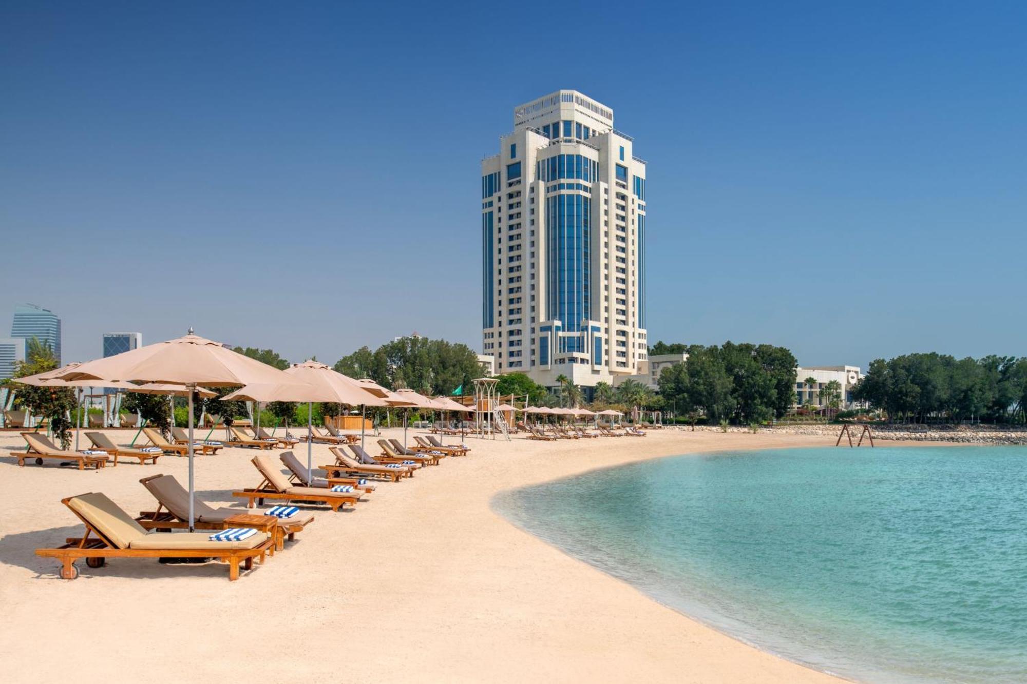 The Ritz-Carlton, Doha Hotel Kültér fotó Beach at Jumeirah Beach Hotel