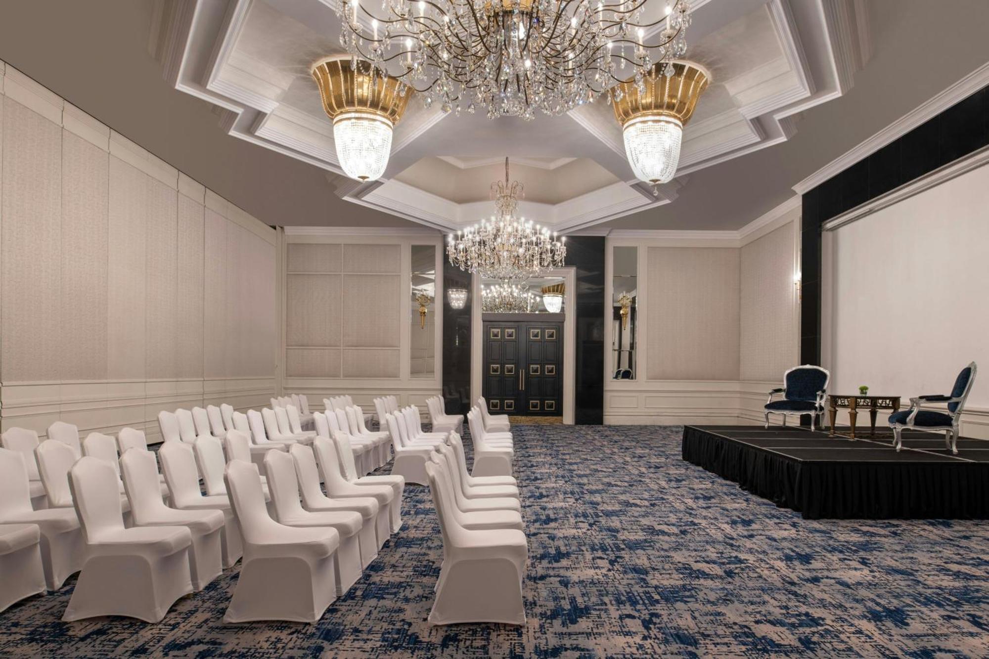 The Ritz-Carlton, Doha Hotel Kültér fotó The ballroom